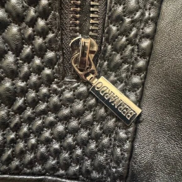 Bernardo Textured Black pleather Jacket MED Fair condition - Picture 13 of 13